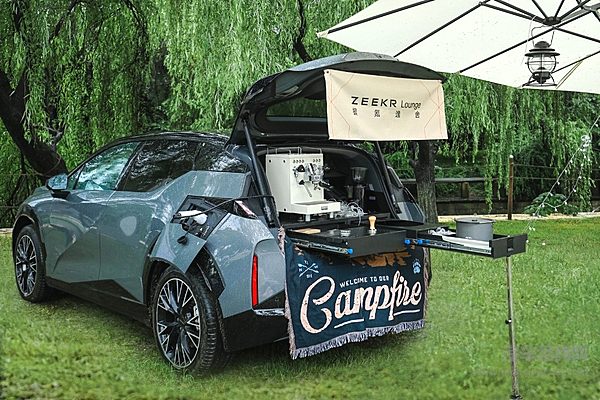 极氪X焕新上市 同等价位下选它还是小鹏G6？