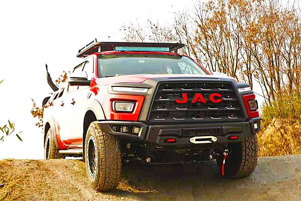 它来了 悍途携山猫打响万里征程第一枪