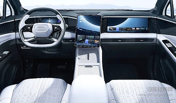 L7对决L7 山海与银河谁更适合家用？