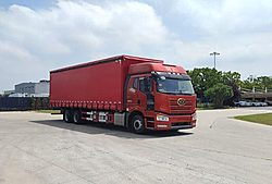 一汽解放J6V 領(lǐng)航版 580馬力 6X4 8.75米 廂式國(guó)六重卡載貨車 (一汽解放變速箱)(CA5250XXYP66K24L6T1A9E6)