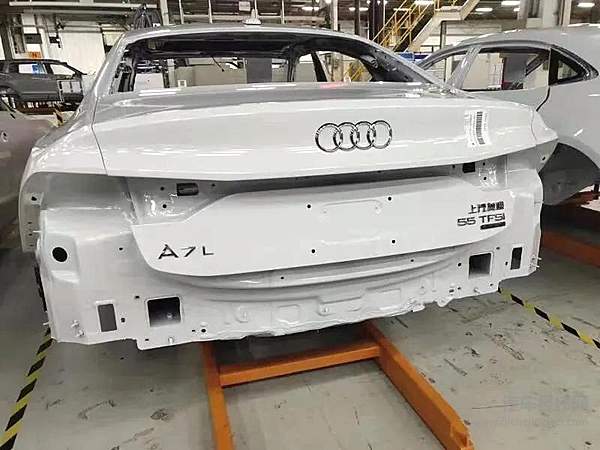 上汽奥迪首款车型实车曝光 没有溜背的A7L你怎么看？