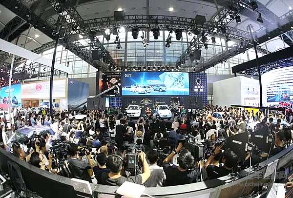 造车新势力能捱过传统车企的“炮轰”吗？急，在线等