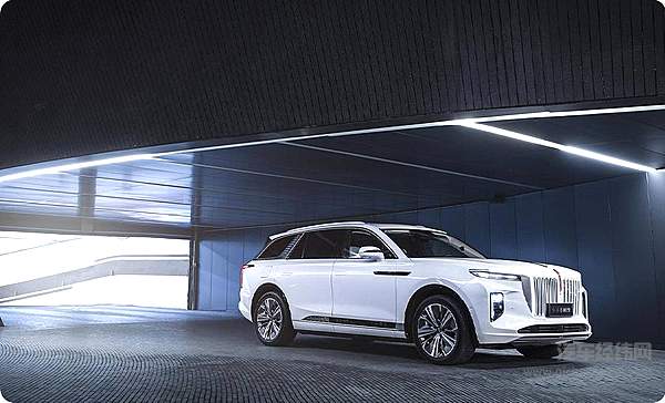 如此澎湃的动力 是红旗E-HS9的回应