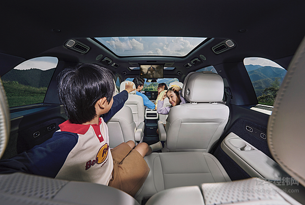 都是中大型SUV 选五座还是六座？