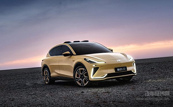 智己LS7入门车型降4万 改走亲民路线能否换来销量增长？