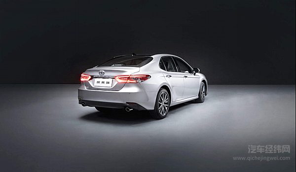 20万元级别混动车 比亚迪汉DM与丰田凯美瑞谁划算？