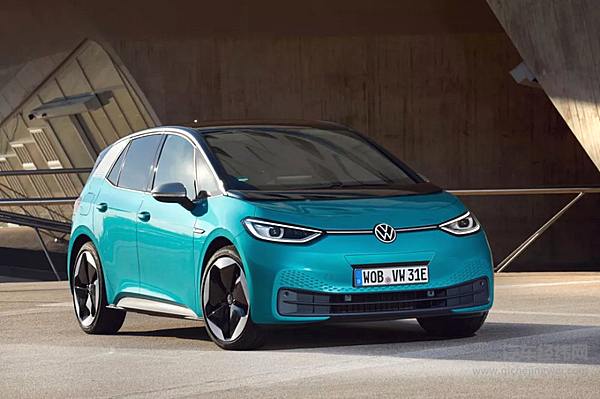 在通往买菜电动车的路上一路狂奔