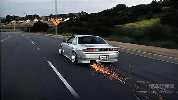 别不承认，区区东南亚就是比我们会玩车