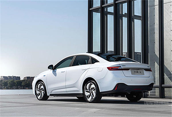 破解新能源与国际化 几何A从数学英语里找到答案！