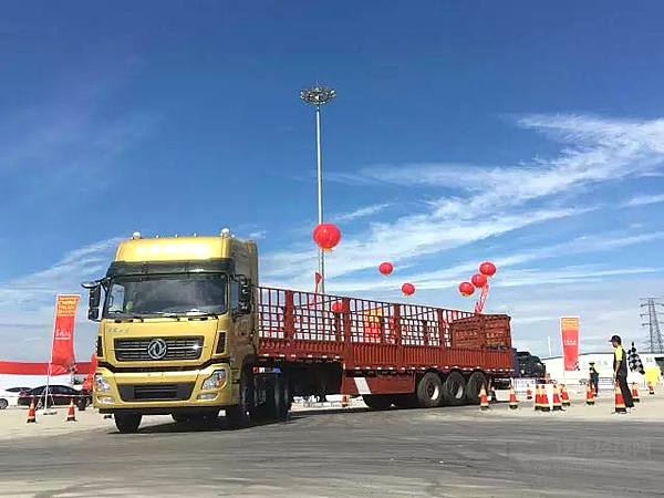 东风天龙哥津门演绎新传奇