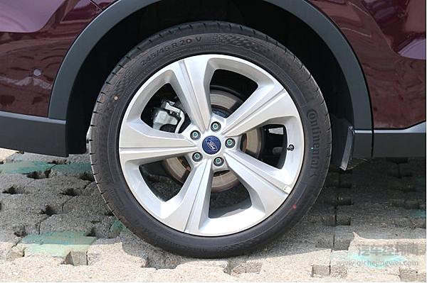 顾家暖男 全新福特领裕中大型SUV让三代同堂出行无忧