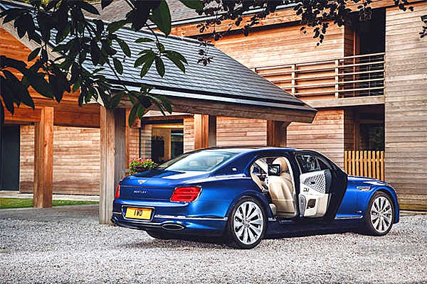 宾利新款百公里加速3.8S演绎“飞驰人生”！