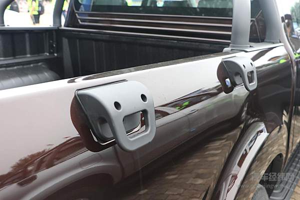 【原创】江铃新宝典发动机享终身质保 官宣百公里油耗仅为7.3L