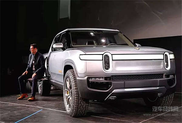 肌肉皮卡隐现刀光“电”影