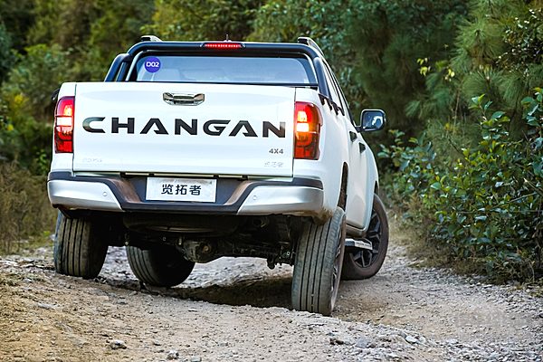 “越野+露营”花样玩皮卡 长安览拓者全国媒体试驾会体验不一样