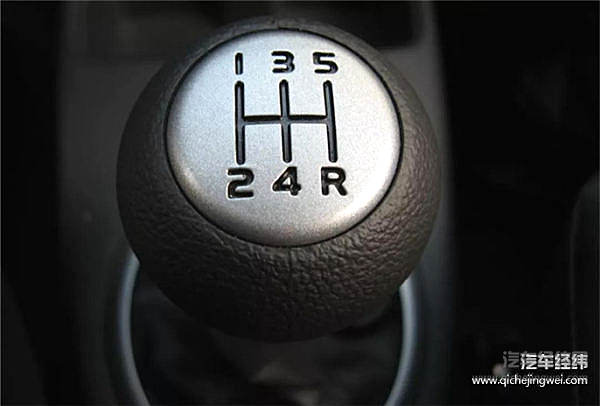 为何国内都是双离合，国外同款却用AT变速箱？原因很让人扎心
