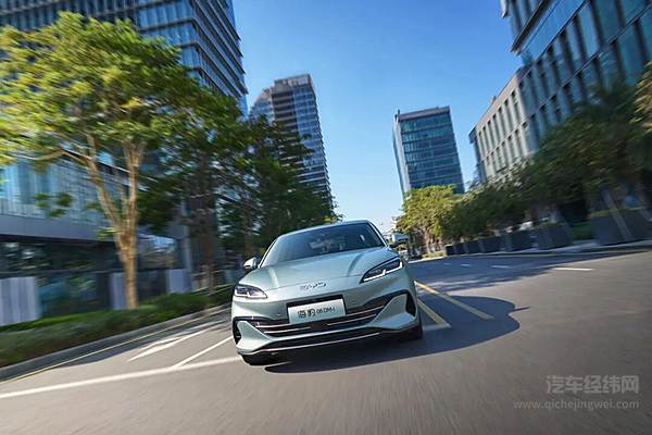 比亚迪推出大电池DM-i车型，纯电续航翻一倍，8.98万元起！