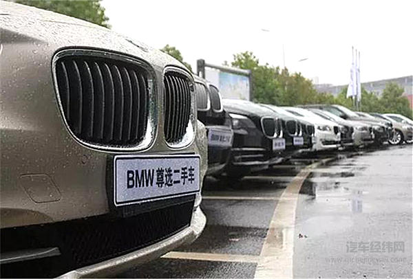 你人生中第一辆车是什么车？开了几年了？怀念吗？