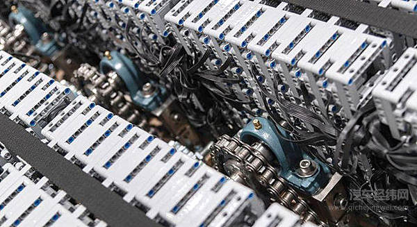 男人的大玩具也可以是乐高！