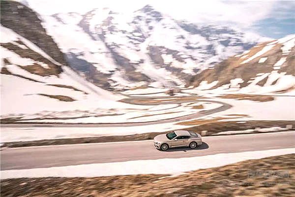 一次超满足的伟大旅行——首试宾利欧陆GT