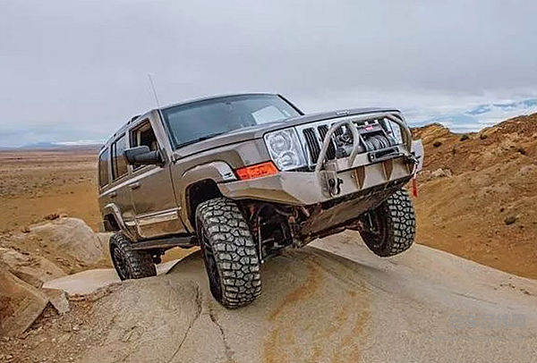 Jeep指挥官回归！网友：别指望它还能越野！