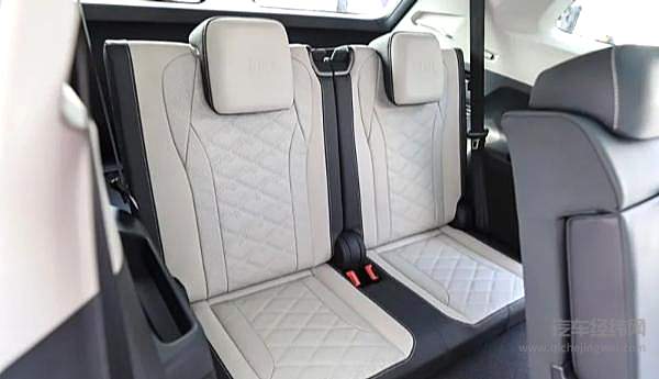 一汽-大众ID.6 CROZZ上市！23.98万起的新大7座SUV来了