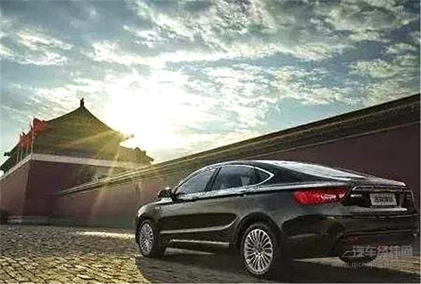 中国警车“大换血”，清一色国产车，简直不要太霸气！