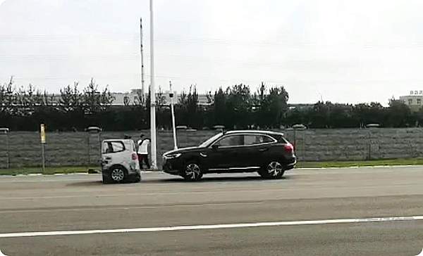 捷报！红旗HS5获C-NCAP五星安全评价