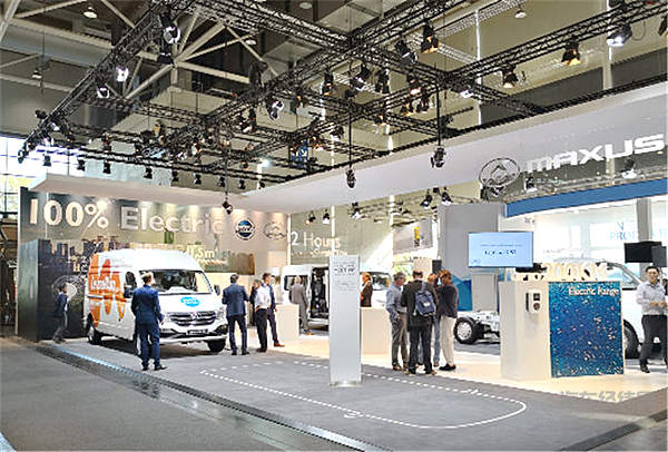 工业4.0下的中国智造，如何占据海外新能源“风口”？ 上汽大通携EV80亮相德国