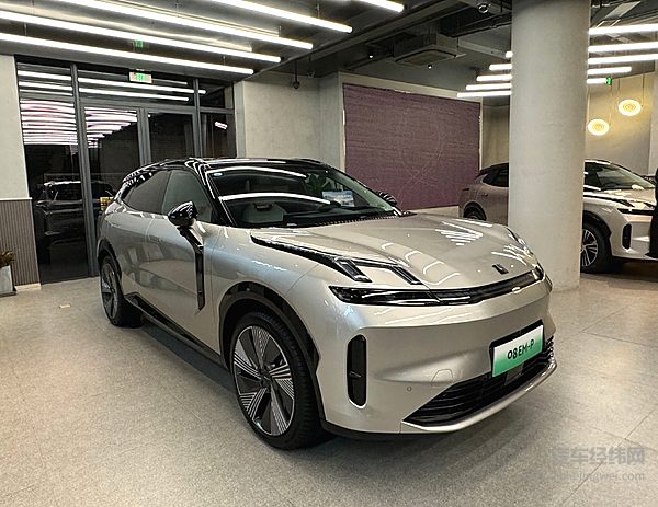 插混与增程的对决 岚图能否挑战领克08 EM-P？