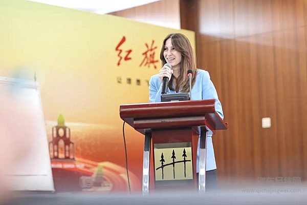 “旗”迹之旅 和红旗一起走进格鲁吉亚