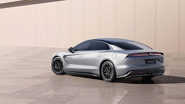 运动与优雅兼备 百万级新能源旗舰轿车比亚迪仰望U7官图发布