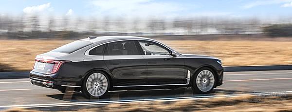 豪华中大型轿车二选一 沃尔沃S90和红旗H9谁更胜一筹