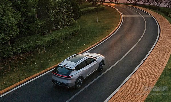 风神L7亮相北京车展 能否一炮打响？