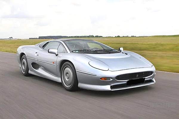 电动化的浪潮下 直列6缸发动机为何依然坚挺？