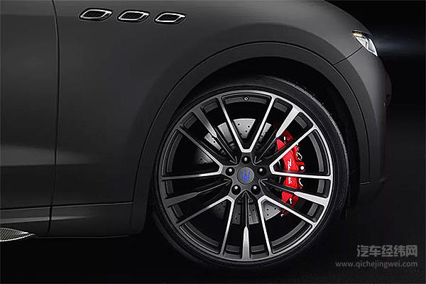 超跑之乡意大利惊现一辆SUV 据说跑得特别快！