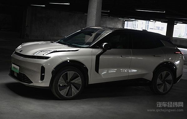 插混与增程的对决 岚图能否挑战领克08 EM-P？