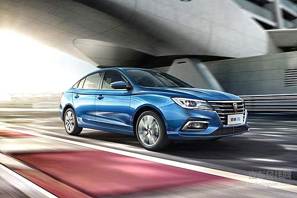 手机装进车里 荣威i5智联贺岁版给新年增加新体验