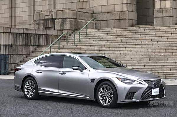 自动驾驶急不得 丰田雷克萨斯的无人驾驶是真是假