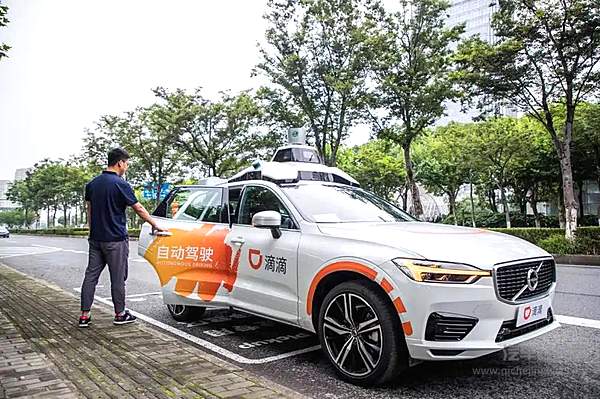 汽车圈上半年大事件盘点 疫情加速了汽车产业两极分化！