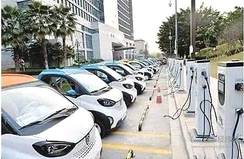 五菱终于造出了中国的K-car 摆脱无车生活的硬核神器！