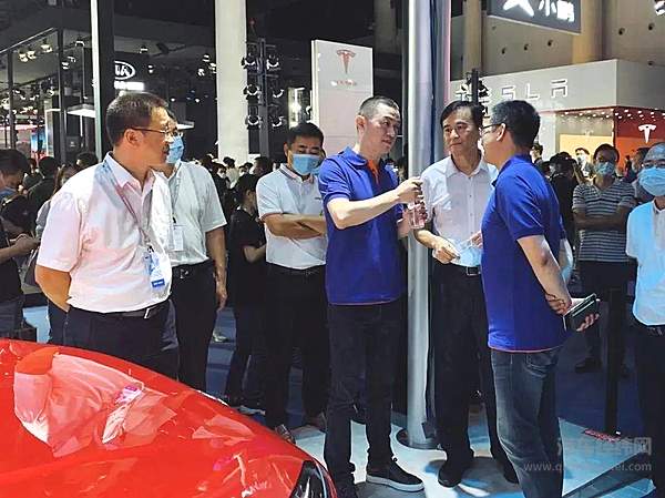 行业进入下半场 谁更命悬一线