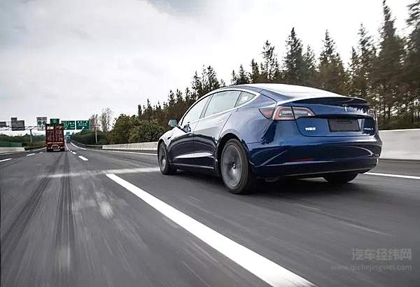 特斯拉Model 3一骑绝尘 国内谁能与之争锋
