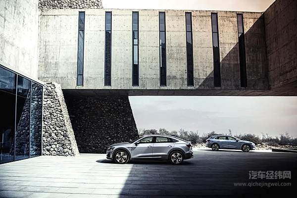 奥迪e-tron & 奥迪e-tron Sportback满电上市 开启豪华电动新纪元