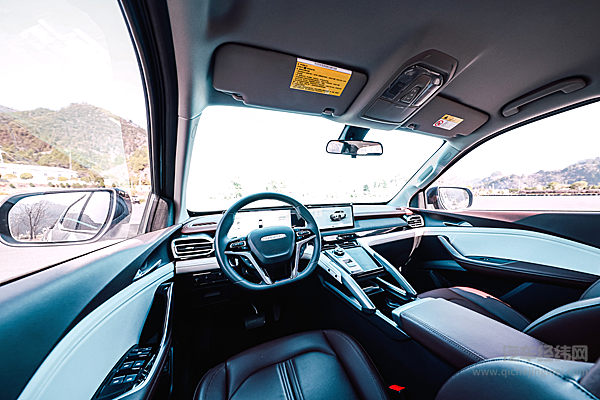 “老钱风”的越野硬派皮卡 上汽大通星际H给你答案