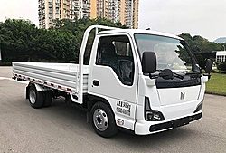 庆铃EV100铃巨力 110kw 4X2 3.9米 厢式纯电动微卡载货车 (QL5040XXYBEVNWHA)70.59kwh