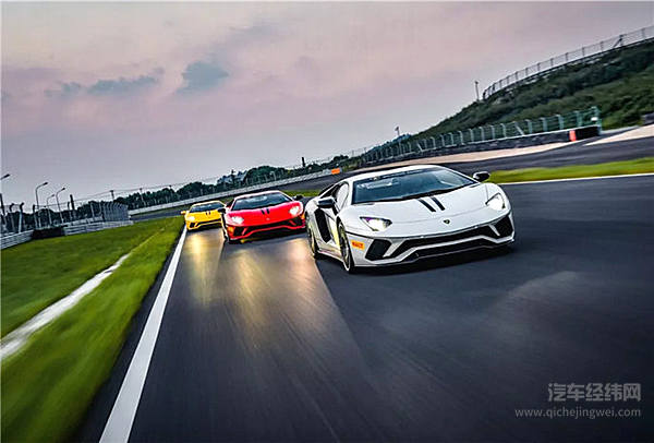 全世界的有钱人这么多？！都能买得起兰博基尼？