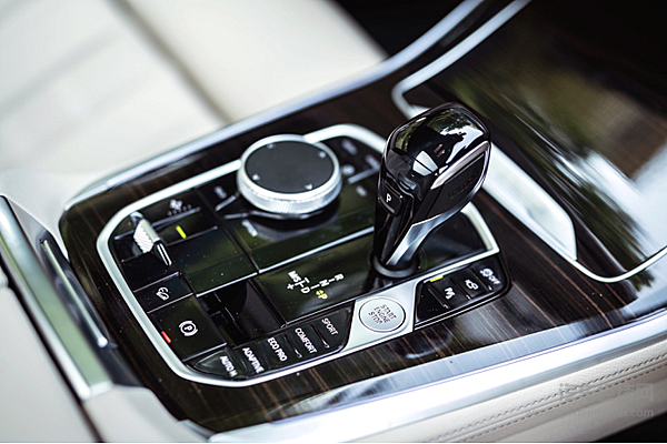 同为70万的座驾 宝马X5与沃尔沃XC90你选谁？