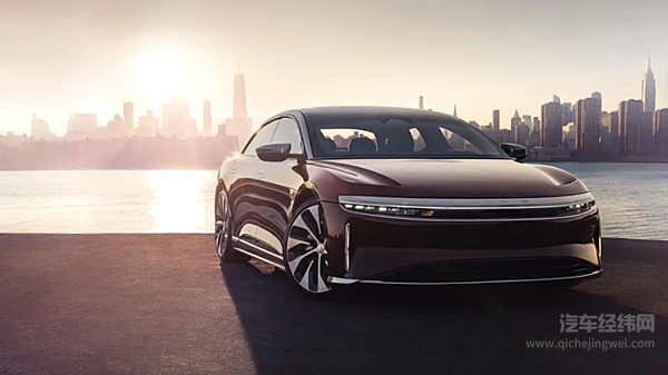 美系车企集体“触电” 谁能打败特斯拉？