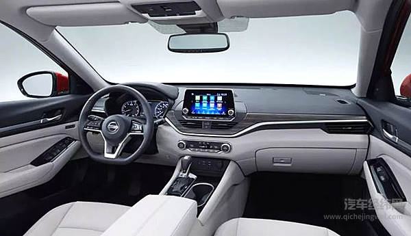 “移动沙发”进化了 全新天籁觊觎“发动机厂”！